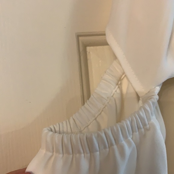 Off the shoulder split sleeve blouse - Picture 5 of 7